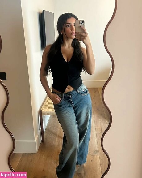 Nacktes geleaktes OnlyFans-Foto von Jaya Thandi