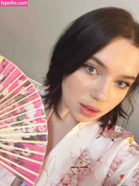 Nacktes geleaktes OnlyFans-Foto von Thuboppre