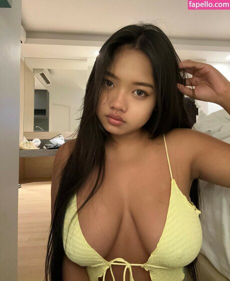 Nacktes geleaktes OnlyFans-Foto von Jutirina Jutrinina