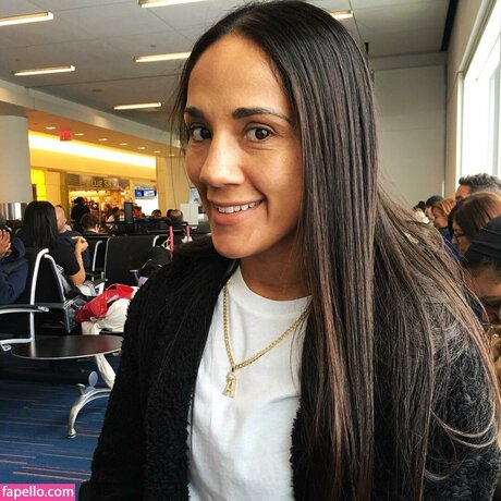 Nacktes geleaktes OnlyFans-Foto von Amanda Serrano