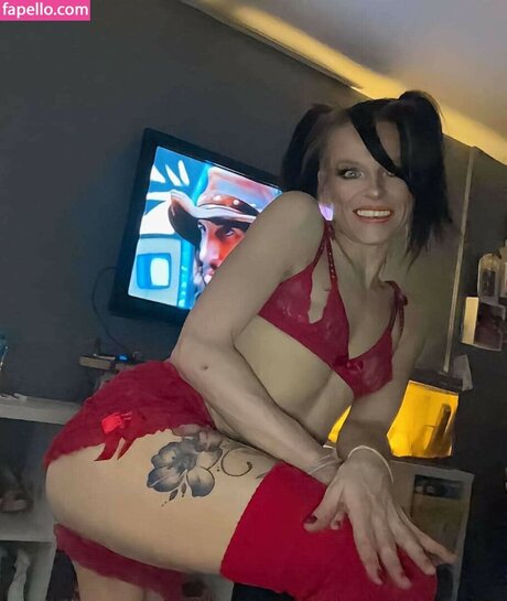 Nacktes geleaktes OnlyFans-Foto von Melinda Noutch