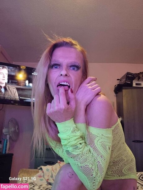 Nacktes geleaktes OnlyFans-Foto von Melinda Noutch