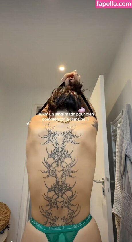 Nacktes geleaktes OnlyFans-Foto von Julie Ferrat