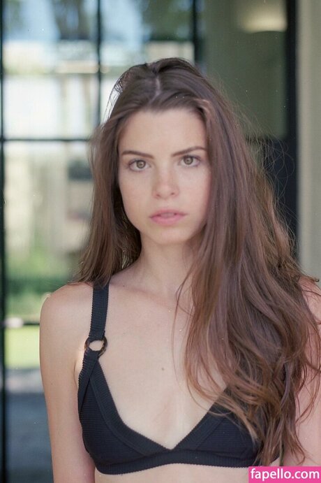 Ella Dvornik