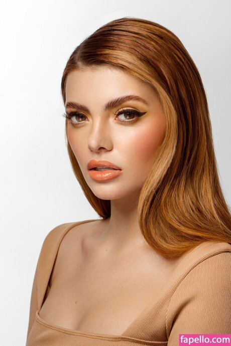 Ella Dvornik