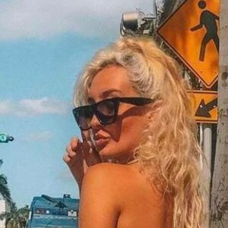 Nacktes geleaktes OnlyFans-Foto von Franmaira