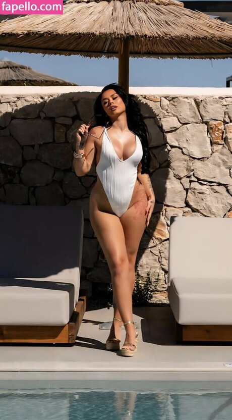 Nacktes geleaktes OnlyFans-Foto von Elley Davies