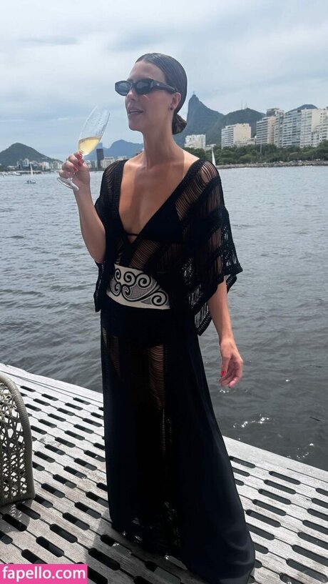 Nacktes geleaktes OnlyFans-Foto von Camila Rodrigues