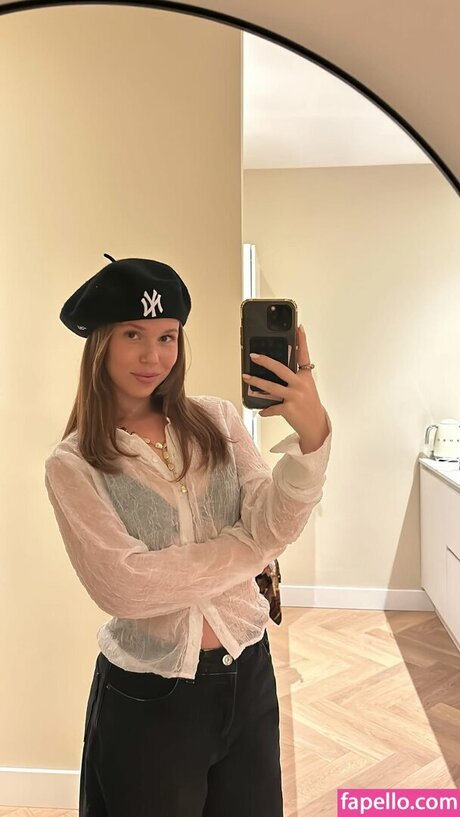 Nacktes geleaktes OnlyFans-Foto von Rhode Kok