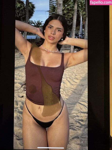 Nacktes geleaktes OnlyFans-Foto von Camilla Masato
