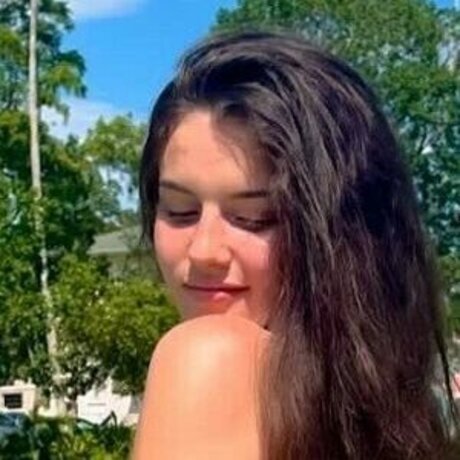 Nacktes geleaktes OnlyFans-Foto von Caitlin Marie Fernandez