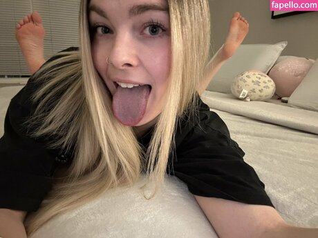Nacktes geleaktes OnlyFans-Foto von Andrea Elizabeth Xo