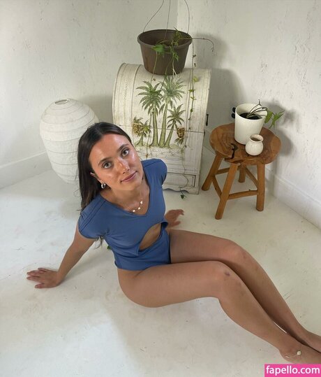 Nacktes geleaktes OnlyFans-Foto von Hannah Meloche