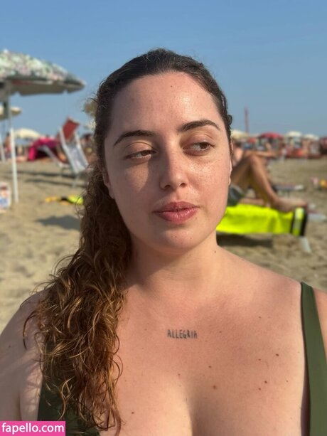 Nacktes geleaktes OnlyFans-Foto von Elisabetta Rossi
