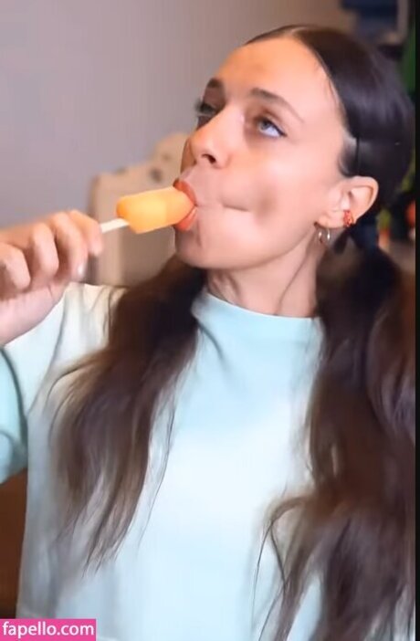Nacktes geleaktes OnlyFans-Foto von Ceyda Kasabal
