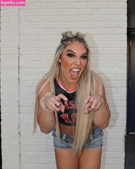 Nacktes geleaktes OnlyFans-Foto von Thea Hail