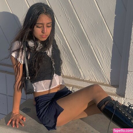 Nacktes geleaktes OnlyFans-Foto von Aislinn Ritchie