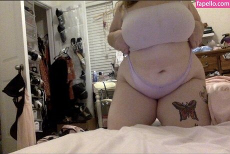 Nacktes geleaktes OnlyFans-Foto von Strawberryxfnta