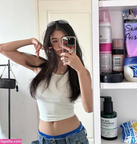 Nacktes geleaktes OnlyFans-Foto von Melissa Bonnet