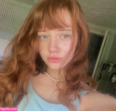 Nacktes geleaktes OnlyFans-Foto von Redbellax
