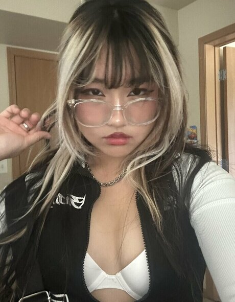 Nacktes geleaktes OnlyFans-Foto von Offbrandtea