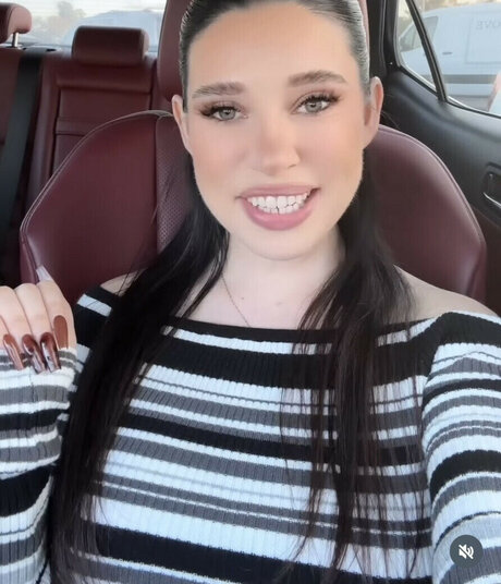 Nacktes geleaktes OnlyFans-Foto von Baeeeeelyn