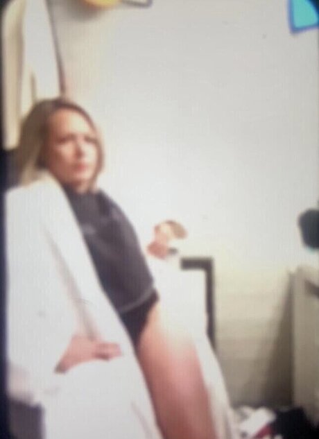 Nacktes geleaktes OnlyFans-Foto von Dylan Dreyer