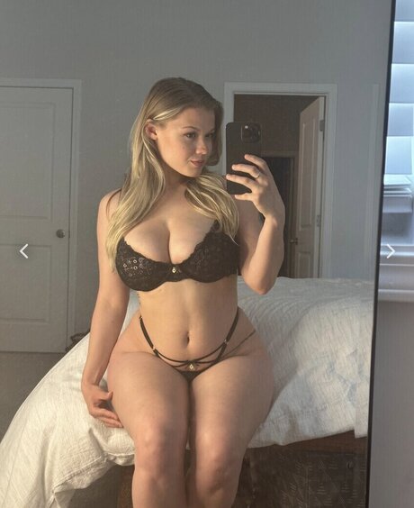 Erin Nicole