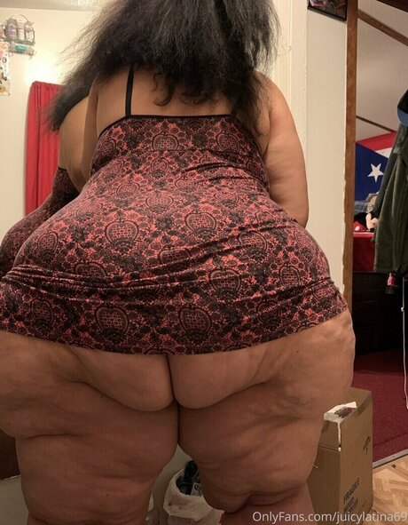Nacktes geleaktes OnlyFans-Foto von Juicylatina69