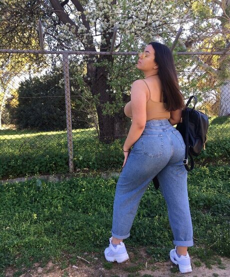 Nacktes geleaktes OnlyFans-Foto von Zeneias Asmr