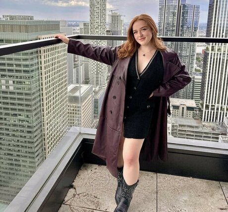 Nacktes geleaktes OnlyFans-Foto von Eleanor Neale