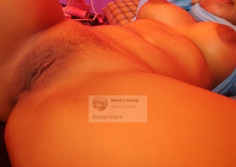 Nacktes geleaktes OnlyFans-Foto von Marienot