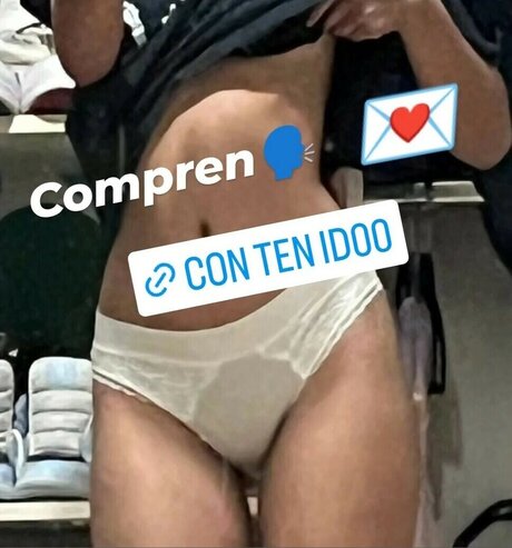 Nacktes geleaktes OnlyFans-Foto von Yurianacanelita