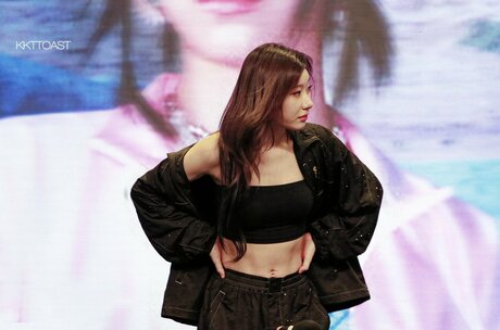 Nacktes geleaktes OnlyFans-Foto von Chaeryeong