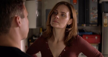 Emily Deschanel