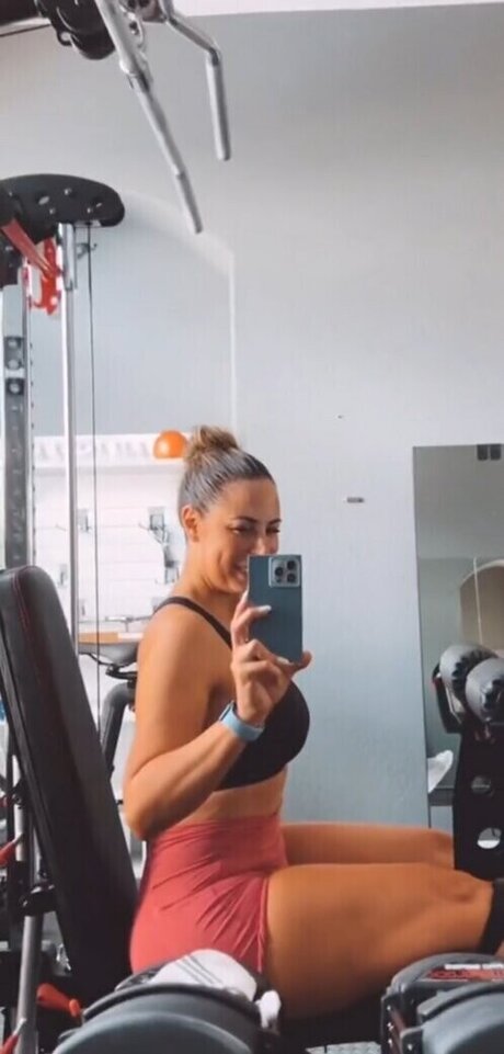 Nacktes geleaktes OnlyFans-Foto von Robyn Fields
