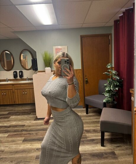 Nacktes geleaktes OnlyFans-Foto von Ivy Malibu