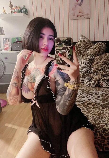 Nacktes geleaktes OnlyFans-Foto von Emhuayza