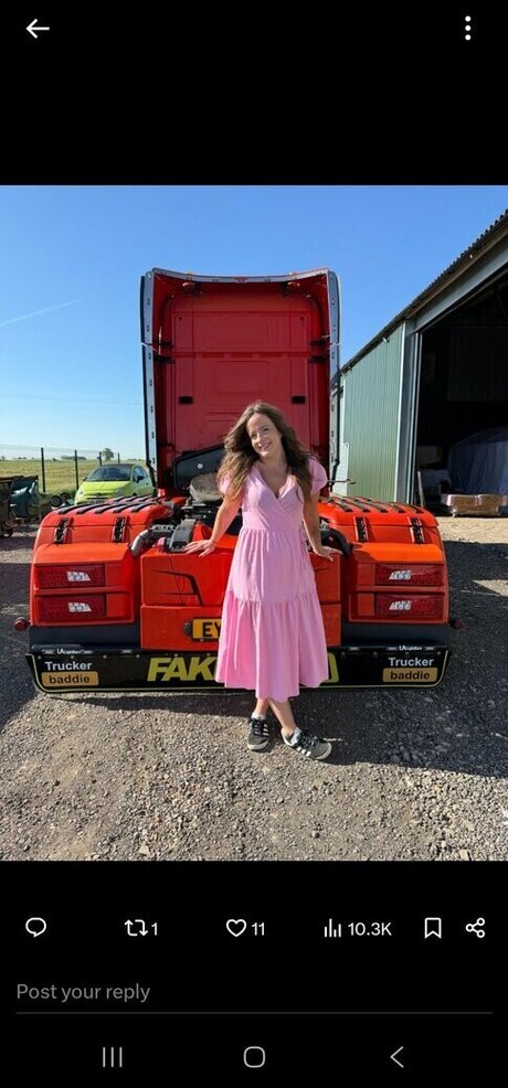 Nacktes geleaktes OnlyFans-Foto von Thefaketrucker