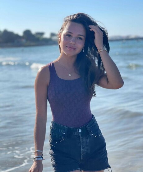 Elise_cm