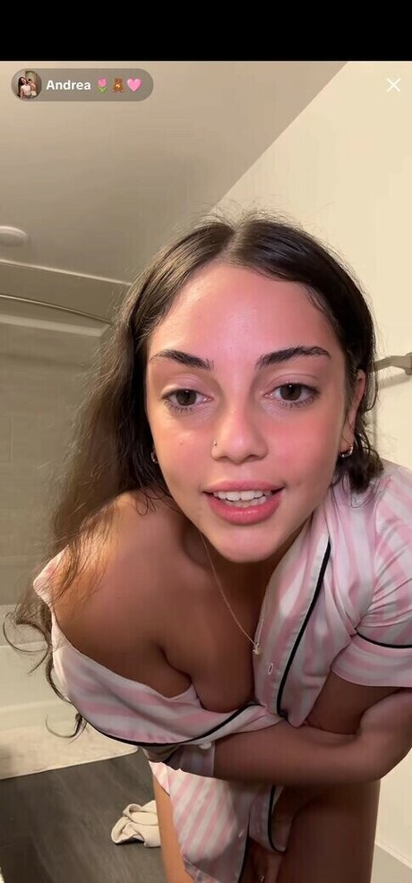 Nacktes geleaktes OnlyFans-Foto von Andrea343
