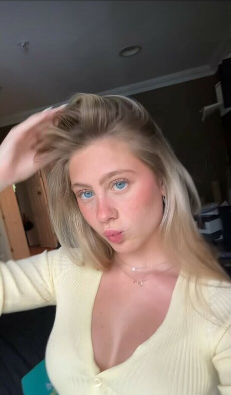 Nacktes geleaktes OnlyFans-Foto von Ravenstar Rothstein