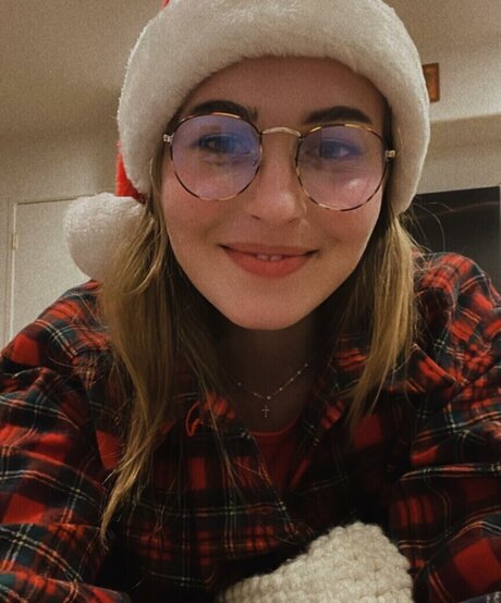Nacktes geleaktes OnlyFans-Foto von Cassie Claire