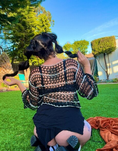 Nacktes geleaktes OnlyFans-Foto von Sunny Sunrays