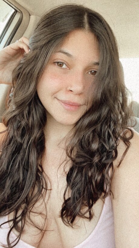 Nacktes geleaktes OnlyFans-Foto von Selene 