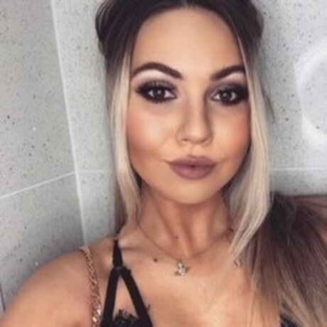 Nacktes geleaktes OnlyFans-Foto von Miss Becca