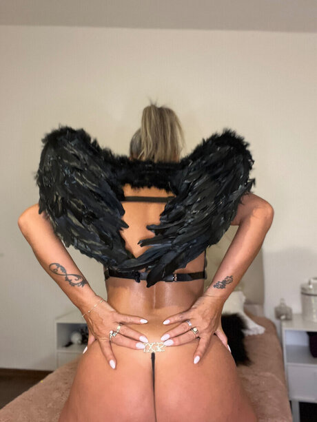 Nacktes geleaktes OnlyFans-Foto von Omara  50 Years Old