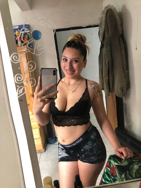Nacktes geleaktes OnlyFans-Foto von   