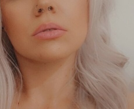 Nacktes geleaktes OnlyFans-Foto von Masukukitty