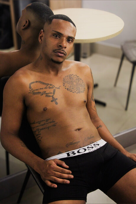 Nacktes geleaktes OnlyFans-Foto von Vinicius Monteiro